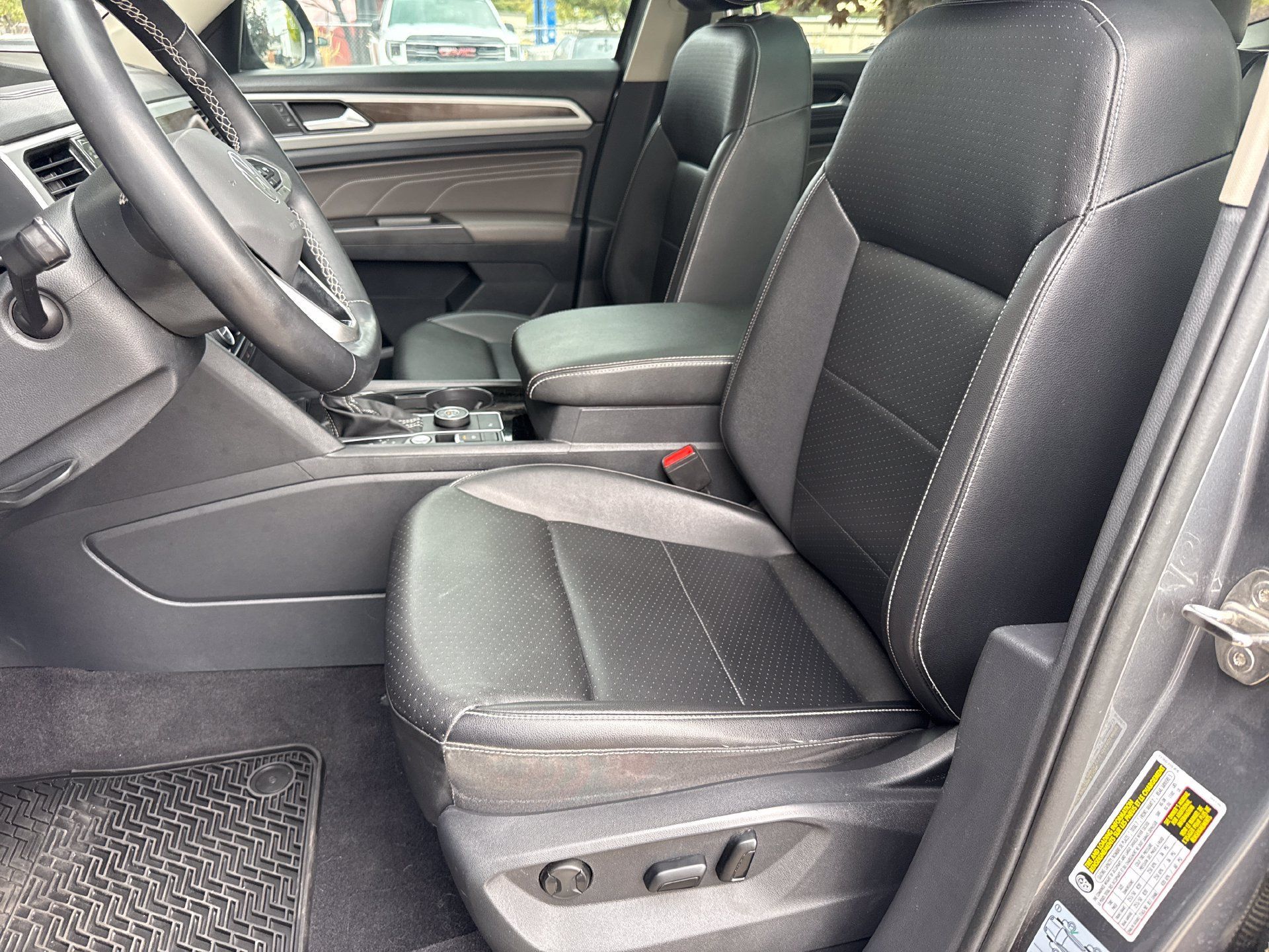 Used 2022 Volkswagen Atlas SE w/ Panoramic Sunroof Package AWD/4WD image 18