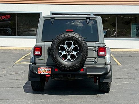Used 2021 Jeep Wrangler Unlimited Rubicon w/ Dual Top Group AWD/4WD image 9