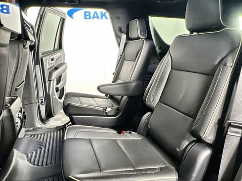 Used 2025 GMC Yukon Elevation w/ Elevation Premium Package AWD/4WD image 27