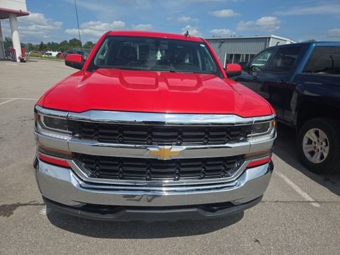 Used 2018 Chevrolet Silverado 1500 LT AWD/4WD image 4