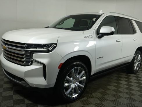 Used 2022 Chevrolet Tahoe High Country AWD/4WD image 7