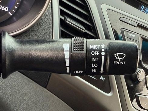 Used 2016 Hyundai Elantra SE image 21