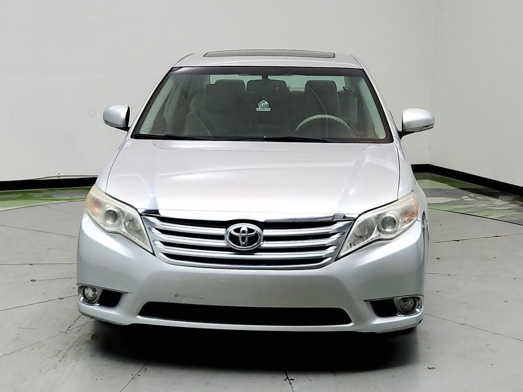 Used 2011 Toyota Avalon FWD image 2