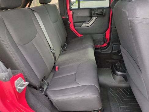 Used 2016 Jeep Wrangler Unlimited Sport w/ Quick Order Package 24S AWD/4WD image 29