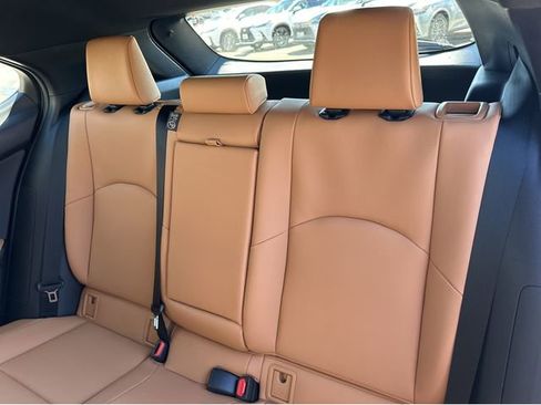 New 2026 Lexus UX 300h AWD image 18