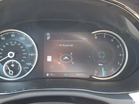 Used 2023 Genesis GV70 2.5T AWD/4WD image 19