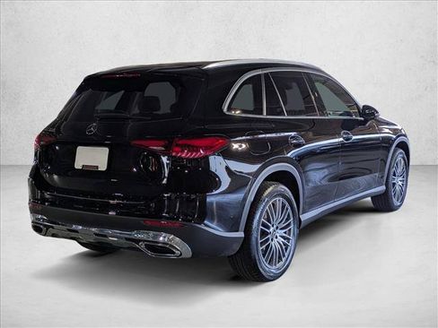 Certified 2026 Mercedes-Benz GLC 300 image 5