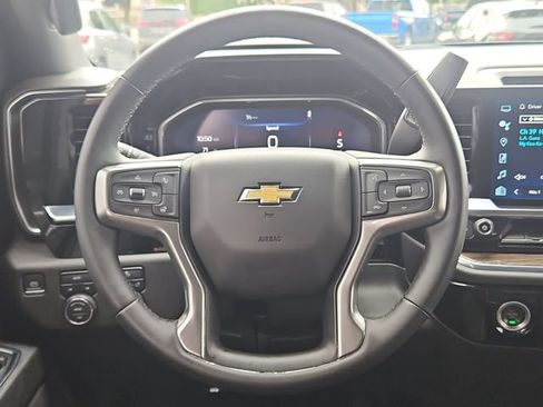 Used 2024 Chevrolet Silverado 1500 LT AWD/4WD image 15