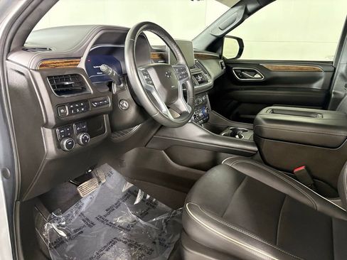 Used 2023 Chevrolet Tahoe Premier w/ Premium Package 2 AWD/4WD image 22
