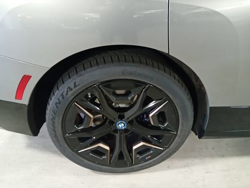Certified 2023 BMW iX M60 w/ Executive Package AWD/4WD image 26