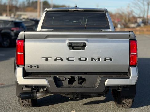 New 2025 Toyota Tacoma TRD Sport w/ TRD Sport Premium Package image 4