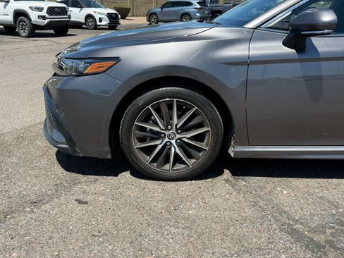 Used 2024 Toyota Camry SE FWD image 6