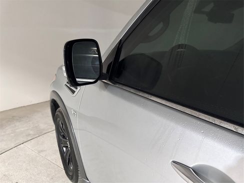 Used 2018 Nissan Armada Platinum image 31