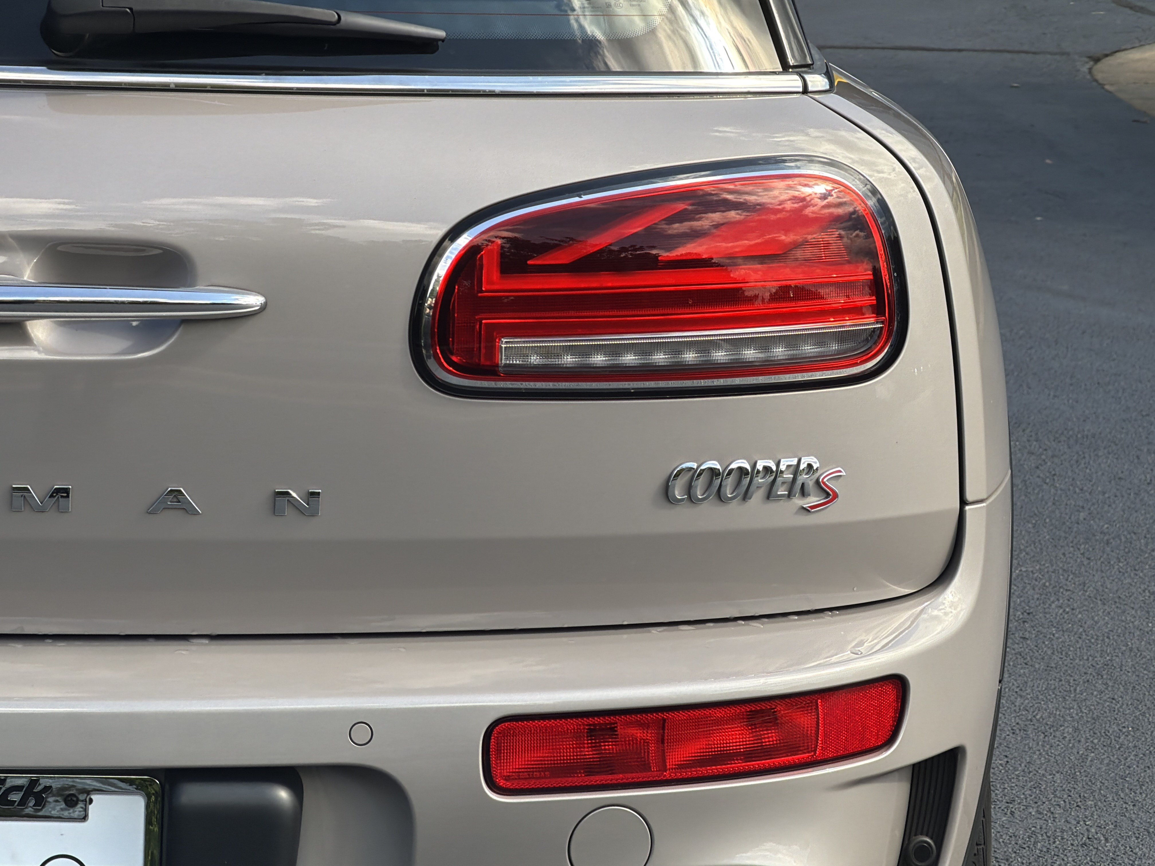 Certified 2024 MINI Cooper Clubman S FWD image 23