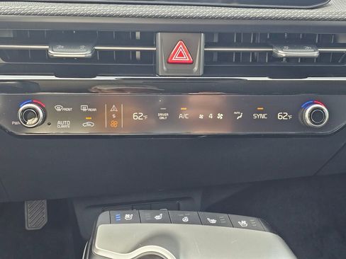 New 2025 Kia EV6 Wind image 15