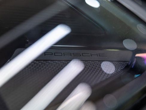 Certified 2025 Porsche Cayenne Coupe AWD/4WD image 9