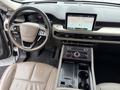 Used 2022 Lincoln Aviator Reserve w/ Equipment Group 201A RWD image 19