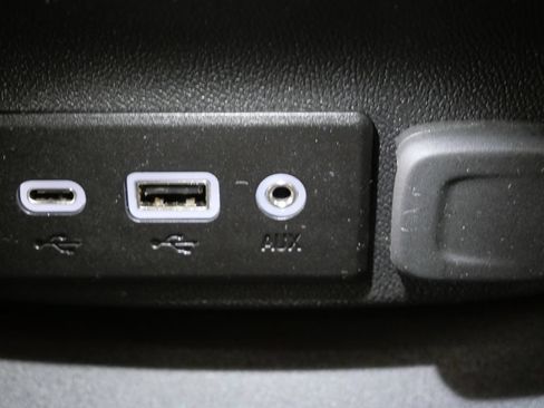 Used 2023 Chevrolet Malibu RS FWD image 19