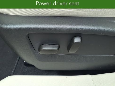 Certified 2022 Buick Envision Essence w/ Technology Package I FWD image 30