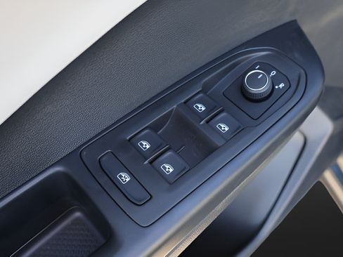 Certified 2026 Volkswagen Taos S FWD image 11