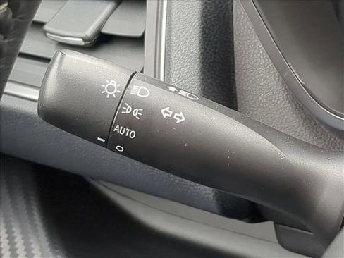 Certified 2025 Subaru Ascent Premium image 16