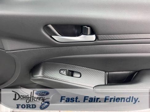 Used 2025 Nissan Altima 2.5 SV image 35