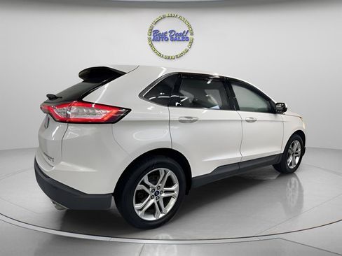 Used 2018 Ford Edge Titanium w/ Technology Package FWD image 5