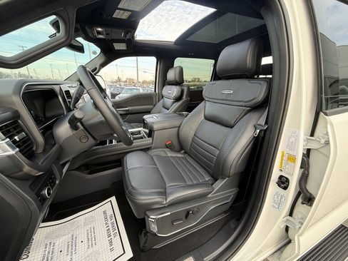 Used 2026 Ford F450 Platinum w/ FX4 Off-Road Package image 15