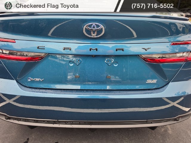 Used 2026 Toyota Camry SE w/ Convenience Package FWD image 7