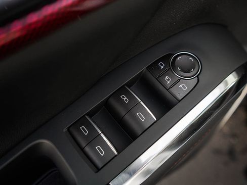 New 2026 Chevrolet Traverse RS w/ LPO, Floor Liner Package image 19