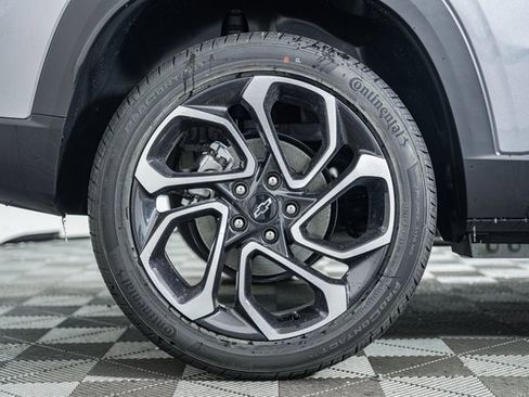 New 2026 Chevrolet Trax RS w/ Driver Confidence Package image 17