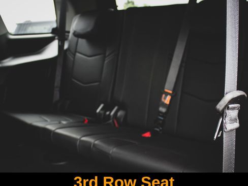 Used 2018 Cadillac Escalade Luxury AWD/4WD image 27