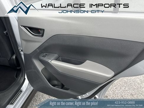 Used 2024 Subaru Crosstrek 2.0i Premium AWD/4WD image 31