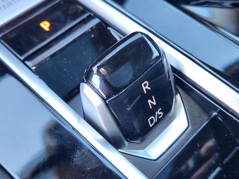 New 2026 Volkswagen Atlas SEL Premium R-Line AWD/4WD image 13