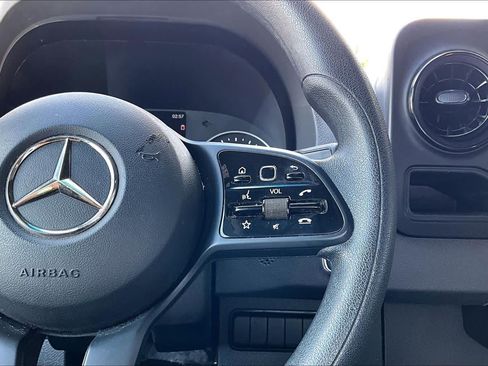Used 2024 Mercedes-Benz Sprinter 3500 image 23