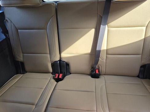 Used 2021 Chevrolet Tahoe Premier RWD image 10