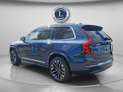 New 2026 Volvo XC90 B6 Plus w/ Protection Package Premier image 3