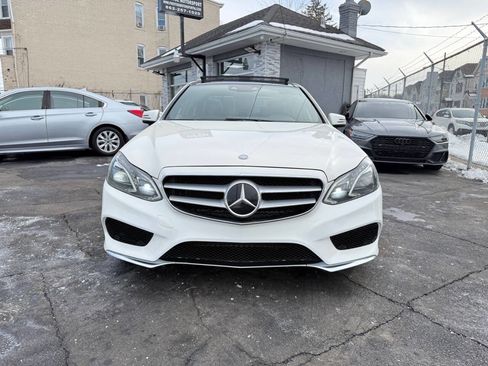 Used 2014 Mercedes-Benz E 350 4MATIC Sedan image 9