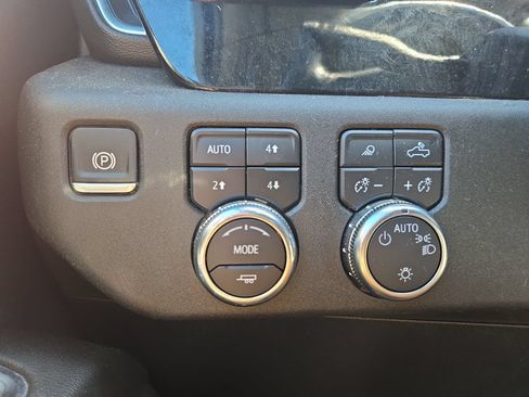 Used 2024 GMC Sierra 1500 SLE w/ Preferred Package AWD/4WD image 21