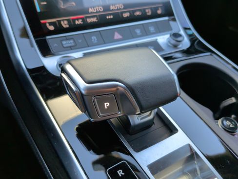 Certified 2024 Audi Q7 2.0T Premium Plus image 29