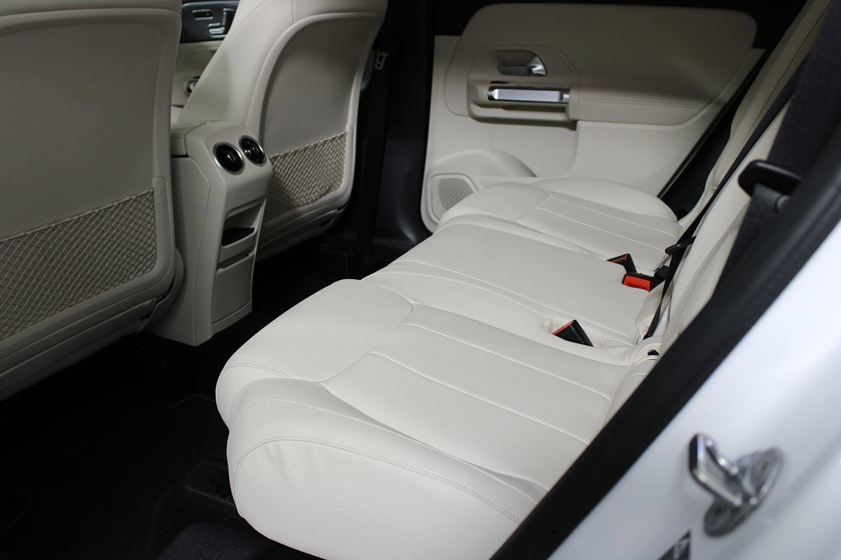 Used 2023 Mercedes-Benz GLB 250 image 28