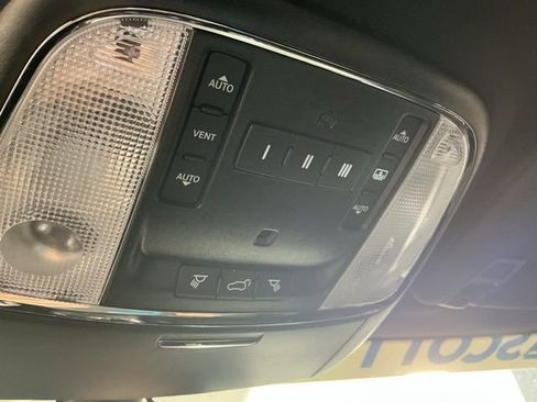 Used 2020 Jeep Grand Cherokee High Altitude image 31