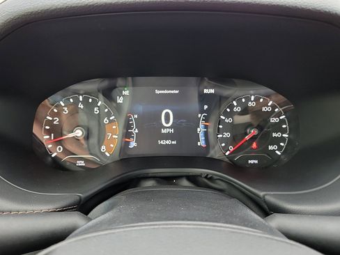 Used 2023 Jeep Compass Limited image 18