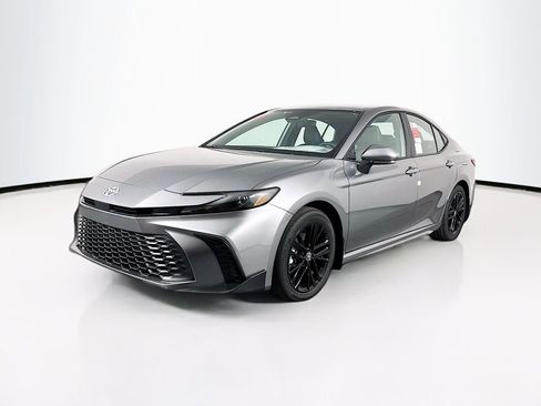 New 2026 Toyota Camry SE image 3