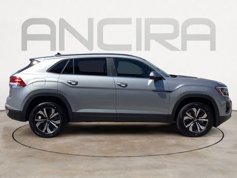 New 2026 Volkswagen Atlas Cross Sport SE image 9