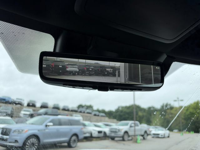 Used 2023 Toyota Sequoia Capstone AWD/4WD image 47