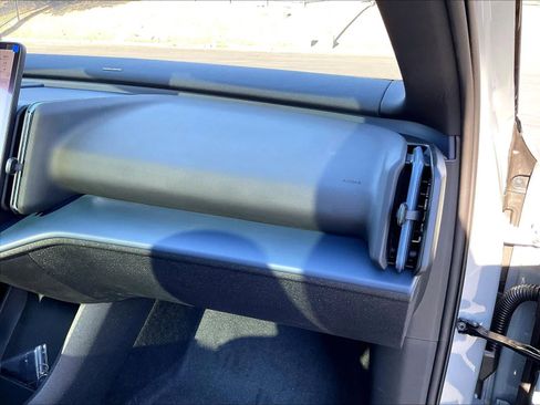 New 2026 Volvo EX30 Cross Country Ultra w/ Protection Package Premier AWD/4WD image 28