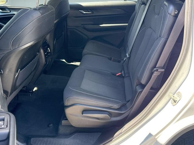 Used 2024 Jeep Grand Cherokee L Laredo AWD/4WD image 26
