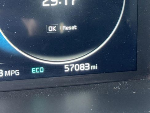 Certified 2022 Kia Sorento SX Prestige w/ Panoramic Sunroof Package image 30