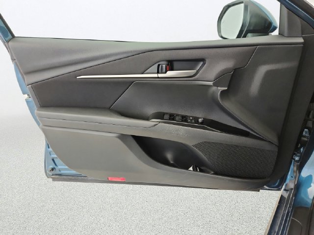 Used 2026 Toyota Camry LE FWD image 21